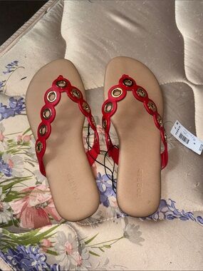 Torrid Red Grommet Thong Sandals Size 8 WW